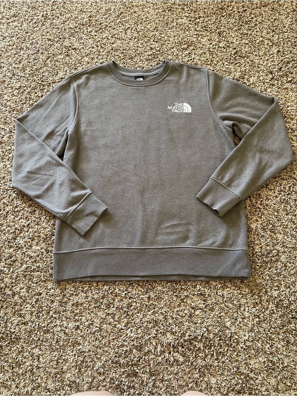 The North Face Crewneck Sweatshirt Unisex Size Large L Gray Embroidered Logo